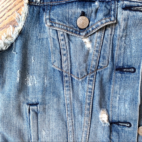 Rag & Bone Distessed Denim Vest Light Wash - Picture 6 of 16